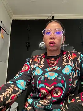 Snapshot of Incognitegirl chatting on 09-11-25, 01:55 Incognitegirl online show from 09-11-25, 01:55