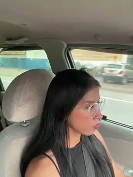 Snapshot of Incognitegirl chatting on 09-18-25, 03:03 Incognitegirl online show from 09-18-25, 03:03