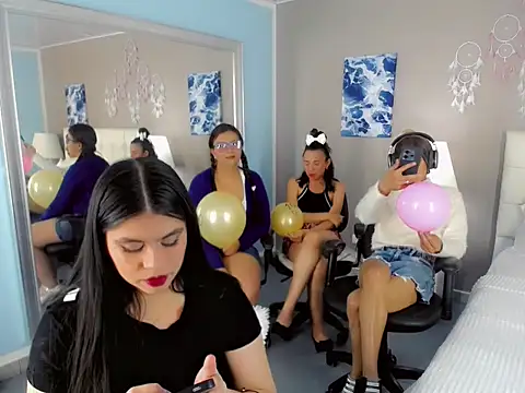 Perla vonrose online show from 09-13-25, 04:01