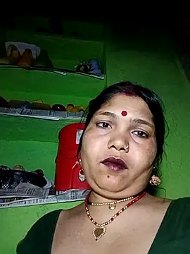 Snapshot of Rashili_jaan chatting on 04-06-26, 03:13 Rashili jaan online show from 04-06-26, 03:13