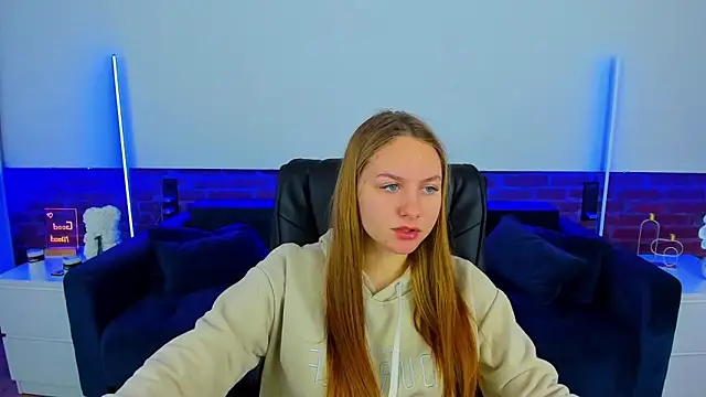 MilaAddams online show from 02-03-26, 07:02