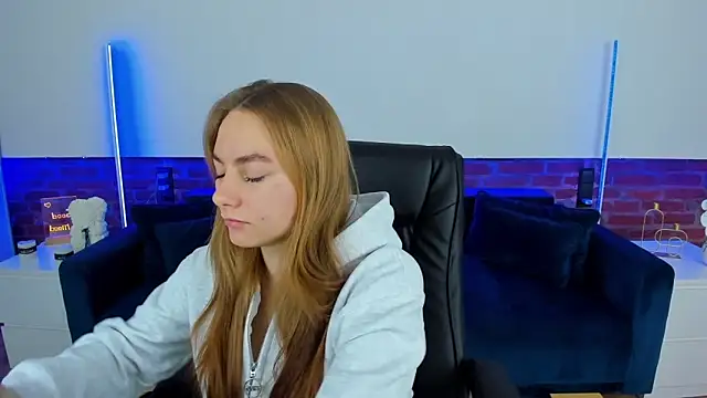 MilaAddams online show from 02-06-26, 06:40