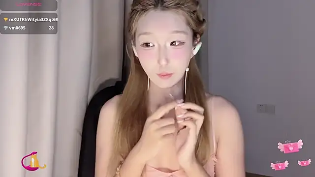 Winnie666- online show from 09-18-25, 03:36