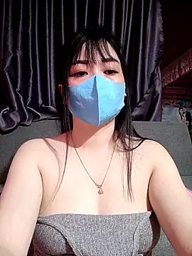 ChunkyLy online show from 09-18-25, 02:13