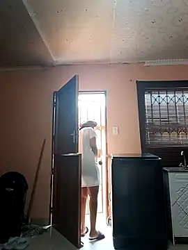 freakynyashXxXx online show from 04-15-26, 06:53