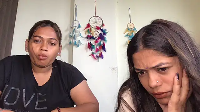 Snapshot of HoleyCoupon chatting on 02-21-26, 10:38 HoleyCoupon online show from 02-21-26, 10:38