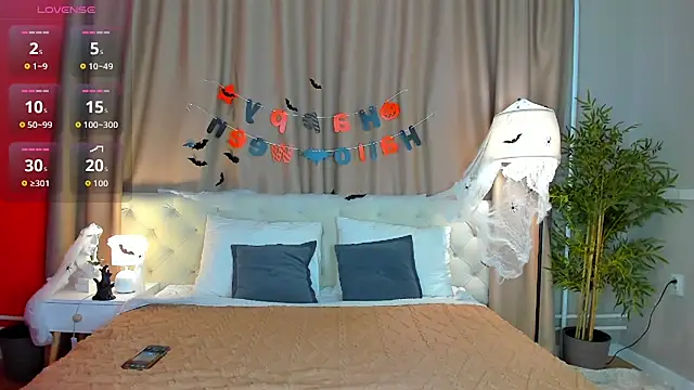 Snapshot of Belle_Wa1ker chatting on 10-28-25, 08:40 Belle Wa1ker online show from 10-28-25, 08:40