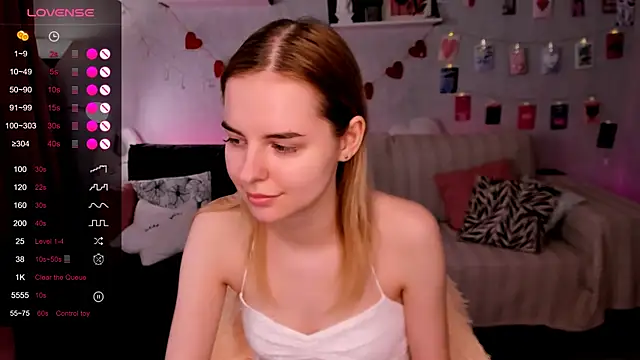 LillianShine online show from 05-29-26, 07:17