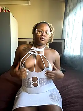 Snapshot of houseforsex chatting on 10-22-25, 06:13 houseforsex online show from 10-22-25, 06:13