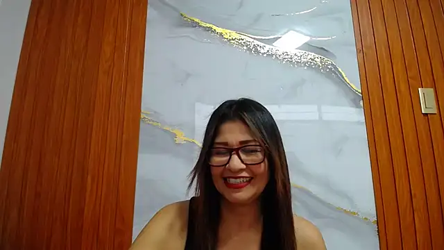 Manuela lara  online show from 03-26-26, 03:39