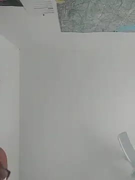 Snapshot of hpp66 chatting on 04-15-26, 04:14 hpp66 online show from 04-15-26, 04:14