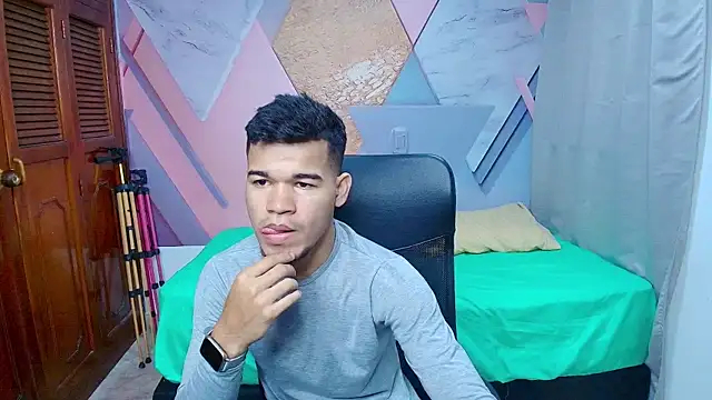 Snapshot of samy_latin1 chatting on 09-19-25, 02:07 samy latin1 online show from 09-19-25, 02:07