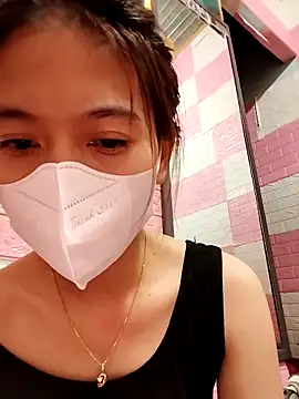 Snapshot of Zinzin9x chatting on 10-16-25, 03:35 Zinzin9x online show from 10-16-25, 03:35