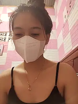 Snapshot of Zinzin9x chatting on 11-05-25, 02:28 Zinzin9x online show from 11-05-25, 02:28