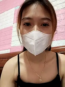 Snapshot of Zinzin9x chatting on 11-17-25, 03:18 Zinzin9x online show from 11-17-25, 03:18