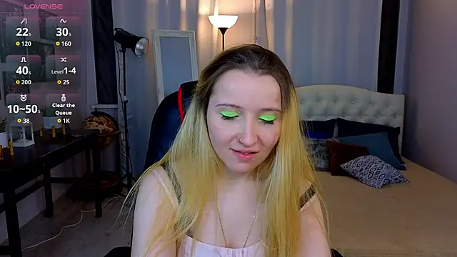 Milana Key online show from 10-17-25, 09:17