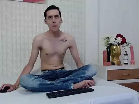 LuigiMarchetti online show from 09-29-25, 07:40