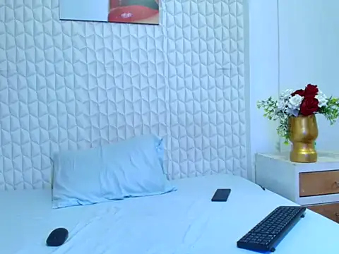 LuigiMarchetti online show from 10-12-25, 07:51