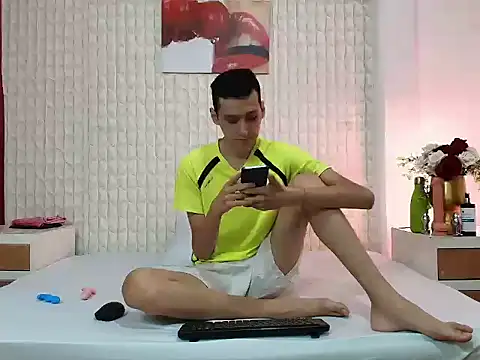 LuigiMarchetti online show from 11-12-25, 07:46