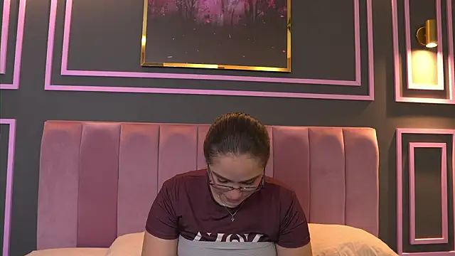 Tayler Kim online show from 03-15-26, 04:35