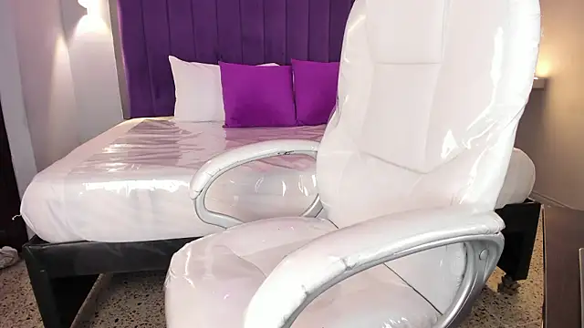 Snapshot of Miss_Francheska chatting on 03-19-26, 11:58 Miss Francheska online show from 03-19-26, 11:58