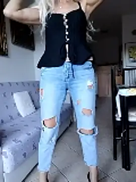  sexyBLONDE46  online show from 11-05-25, 02:50