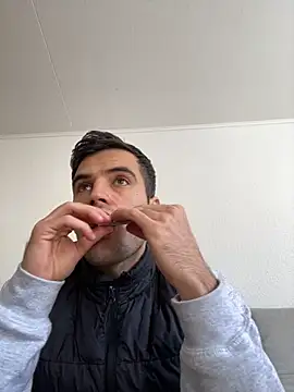 dino2603 online show from 11-03-25, 12:17