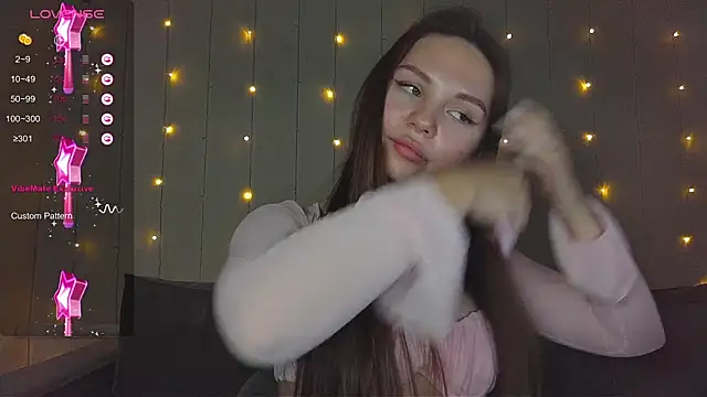 Snapshot of nature_starlight chatting on 11-06-25, 03:02 nature starlight online show from 11-06-25, 03:02