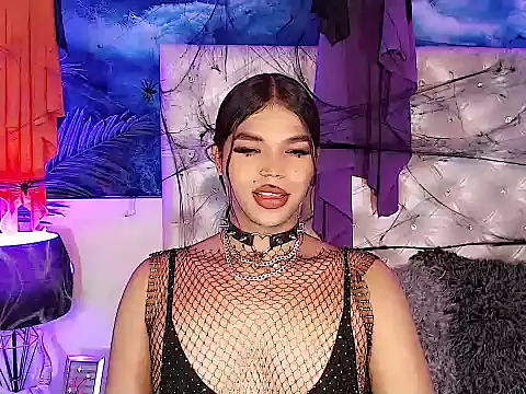 Snapshot of Valeria_Swett_ chatting on 11-01-25, 03:41 Valeria Swett online show from 11-01-25, 03:41