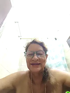 MaryLunne online show from 10-25-25, 01:02