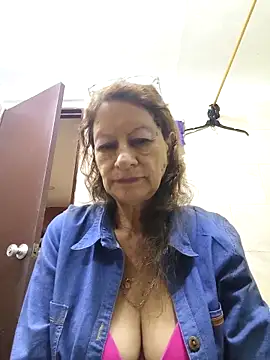 MaryLunne online show from 11-19-25, 11:54