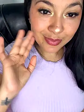 latina curvy22 online show from 09-13-25, 10:42