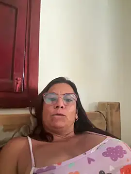 YadiraOrozco online show from 10-27-25, 07:18