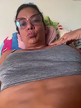 YadiraOrozco online show from 04-19-26, 08:33