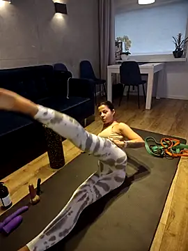 BabyFaceMia online show from 10-06-25, 08:23