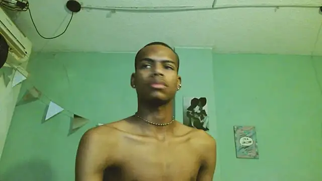 Snapshot of criss_zuri chatting on 09-20-25, 12:17 criss zuri online show from 09-20-25, 12:17
