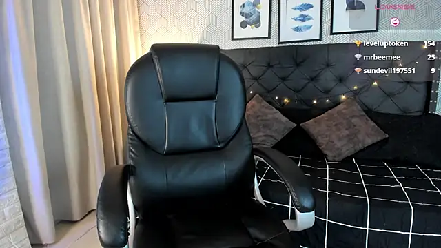 sophie  blare online show from 02-10-26, 07:07