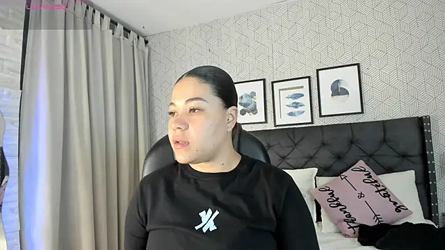 sophie  blare online show from 05-04-26, 06:59