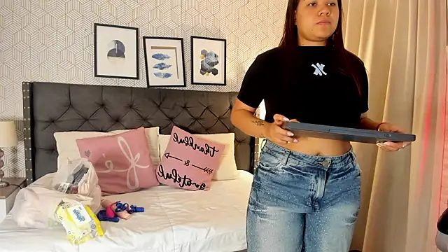sophie  blare online show from 05-17-26, 12:01