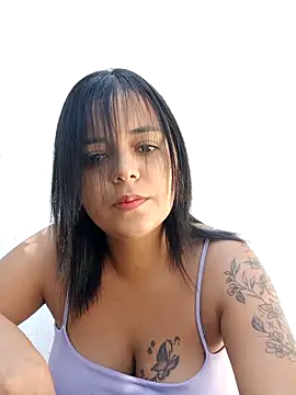 Snapshot of Naugthy-Mey chatting on 10-28-25, 01:58 Naugthy-Mey online show from 10-28-25, 01:58