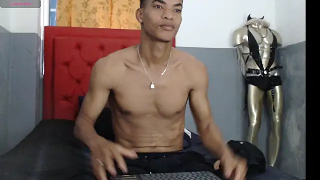 David s3xy online show from 11-07-25, 03:34