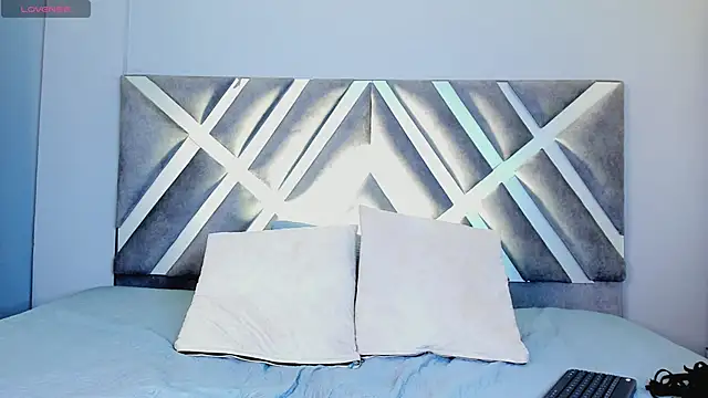 Snapshot of kaylii_purple chatting on 10-04-25, 05:27 kaylii purple online show from 10-04-25, 05:27