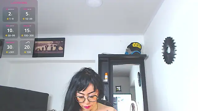 Snapshot of Vicky_hotmilf chatting on 04-23-26, 08:46 Vicky hotmilf online show from 04-23-26, 08:46