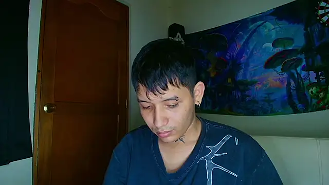 Snapshot of Zoldyck_420 chatting on 11-11-25, 12:21 Zoldyck 420 online show from 11-11-25, 12:21