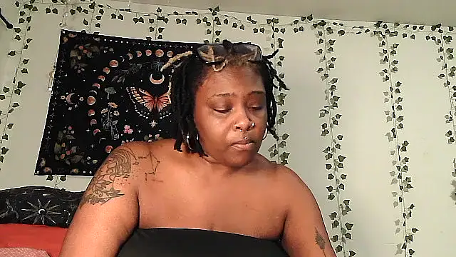 Snapshot of mistressnelle chatting on 07-04-26, 09:04 mistressnelle online show from 07-04-26, 09:04