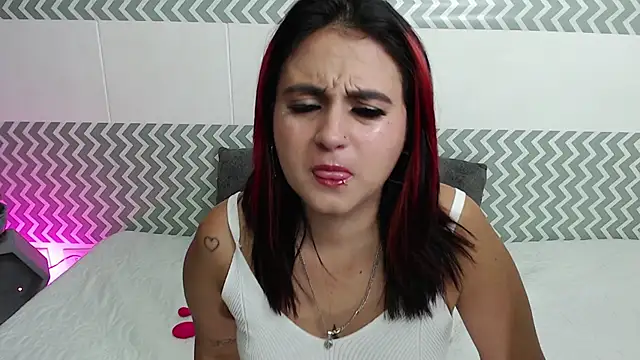 EmilyCoy  online show from 10-19-25, 02:45