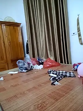 Snapshot of Lolimiu chatting on 09-18-25, 12:12 Lolimiu online show from 09-18-25, 12:12