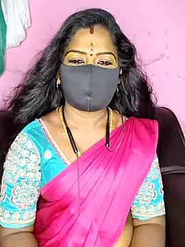 Snapshot of tamilammukuttyy chatting on 09-13-25, 03:28 tamilammukuttyy online show from 09-13-25, 03:28