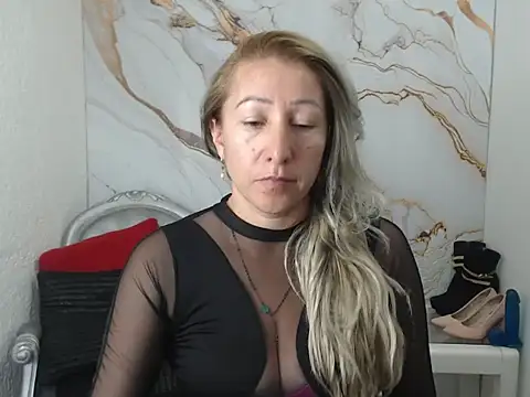 swetchrystal online show from 09-26-25, 09:30