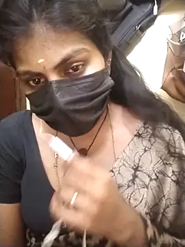 Snapshot of Nithiila chatting on 02-21-26, 03:24 Nithiila online show from 02-21-26, 03:24